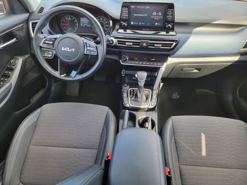 Used 2023 Kia Seltos S image 35