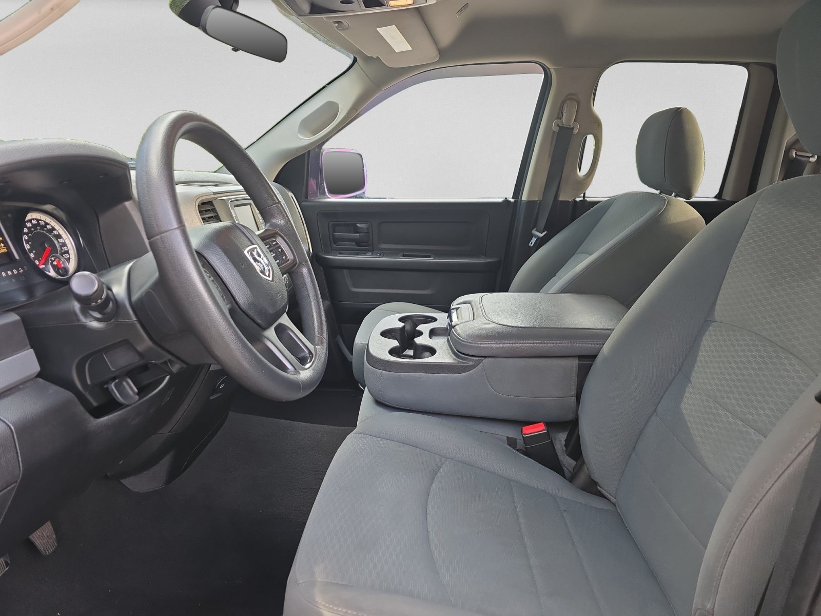Used 2018 RAM 1500 Express w/ Express Value Package AWD/4WD image 19