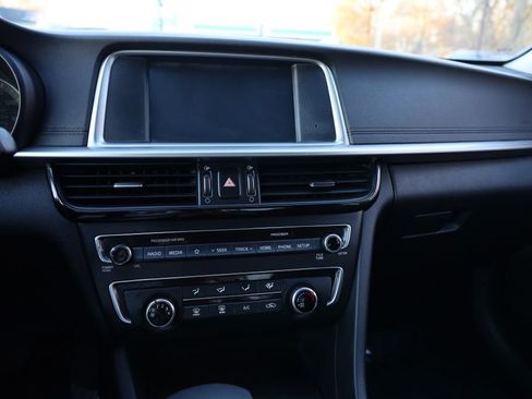 Used 2019 Kia Optima LX image 22