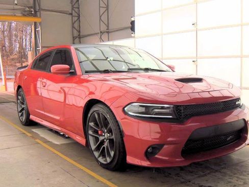 Used 2016 Dodge Charger R/T Scat Pack w/ Technology Group image 3