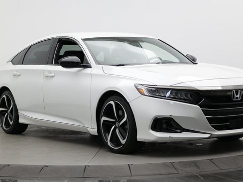 Used 2021 Honda Accord Sport image 3