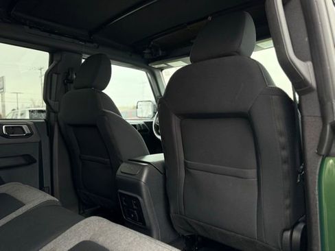 Used 2023 Ford Bronco Big Bend w/ Sasquatch Package image 19
