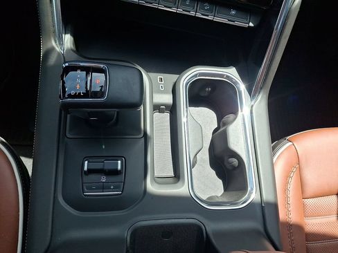 Used 2023 GMC Sierra 1500 Denali Ultimate AWD/4WD image 26