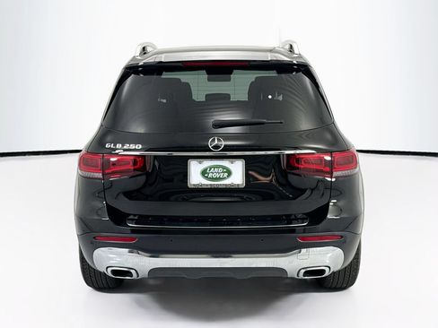 Used 2023 Mercedes-Benz GLB 250 image 6