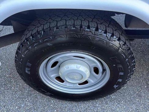 Used 2015 Ford F250 XL w/ Power Equipment Group image 12