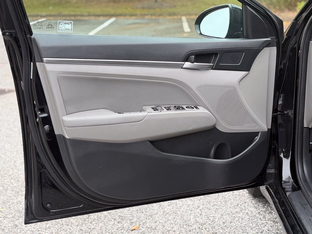 Used 2019 Hyundai Elantra SEL FWD image 9