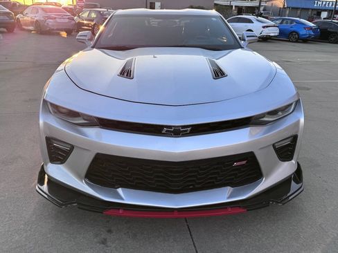 Used 2017 Chevrolet Camaro SS RWD image 2