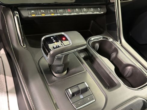 Used 2023 GMC Sierra 1500 AT4X AWD/4WD image 10