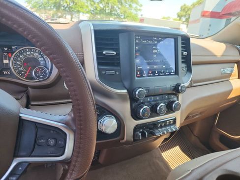Used 2020 RAM 1500 Laramie AWD/4WD image 23