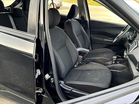 Used 2022 Nissan Kicks S w/ Interior Electronics Package image 7