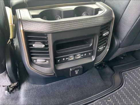 Used 2021 RAM 1500 Limited AWD/4WD image 11