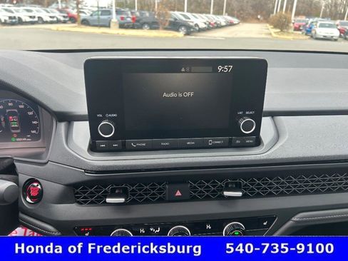 Certified 2025 Honda Accord SE image 36