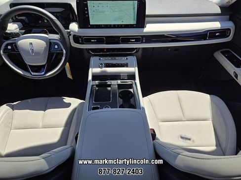 New 2026 Lincoln Aviator Reserve AWD/4WD image 10