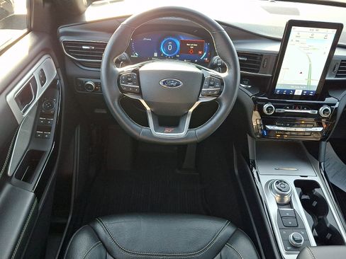 Used 2022 Ford Explorer ST w/ Equipment Group 401A AWD/4WD image 13