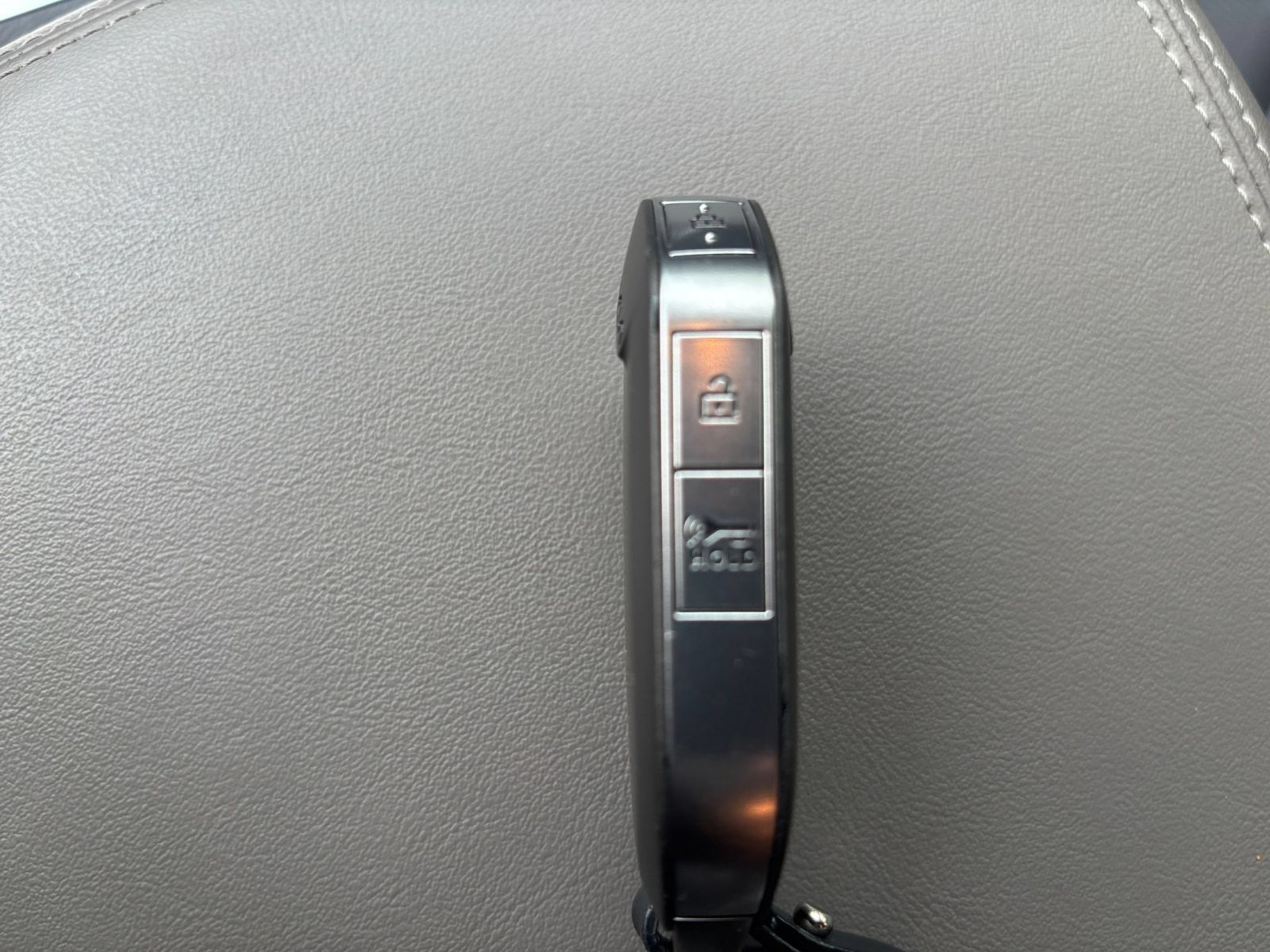 Used 2026 Kia Carnival FWD image 19