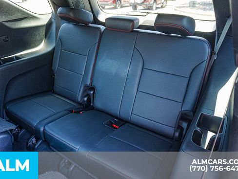 Used 2024 Chevrolet Traverse RS AWD/4WD image 22