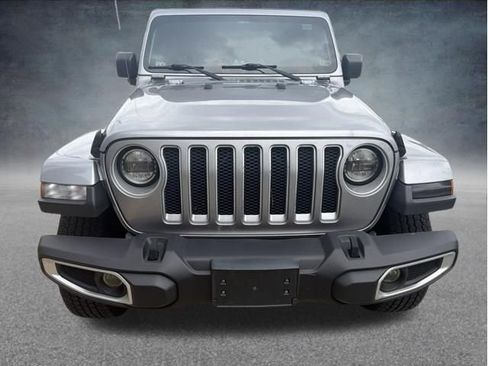 Used 2019 Jeep Wrangler Unlimited Sahara w/ Safety Group AWD/4WD image 3