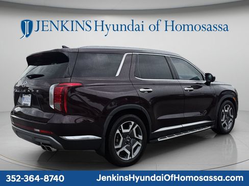Used 2023 Hyundai Palisade Limited w/ Cargo Package FWD image 4