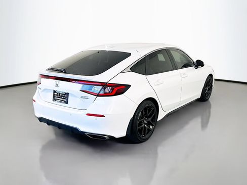 Used 2024 Honda Civic Sport Touring image 7