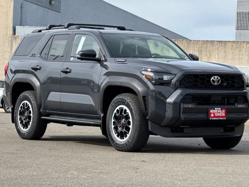 New 2026 Toyota 4Runner TRD Off-Road Premium AWD/4WD image 9