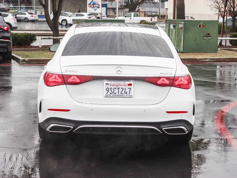 Used 2024 Mercedes-Benz E 450 4MATIC Sedan image 3