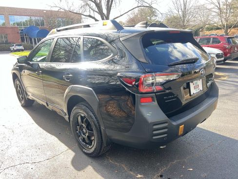 Used 2022 Subaru Outback Wilderness w/ Wilderness Package image 5