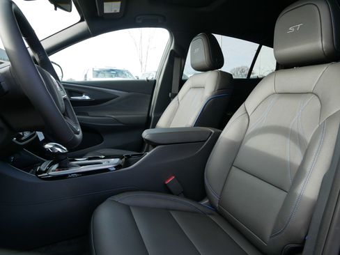 New 2026 Buick Envista Sport Touring w/ Convenience I Package image 4