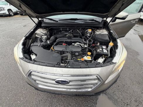 Used 2015 Subaru Outback 2.5i Premium image 9