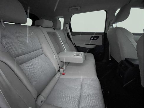 Used 2025 Nissan Rogue SV image 20