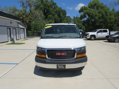 Used 2015 Ford F250 XL RWD image 2