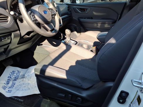 Certified 2025 Subaru Forester Premium image 11