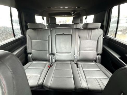 Used 2023 Chevrolet Suburban RST AWD/4WD image 24