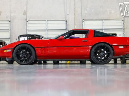 Used 1989 Chevrolet Corvette Coupe image 12
