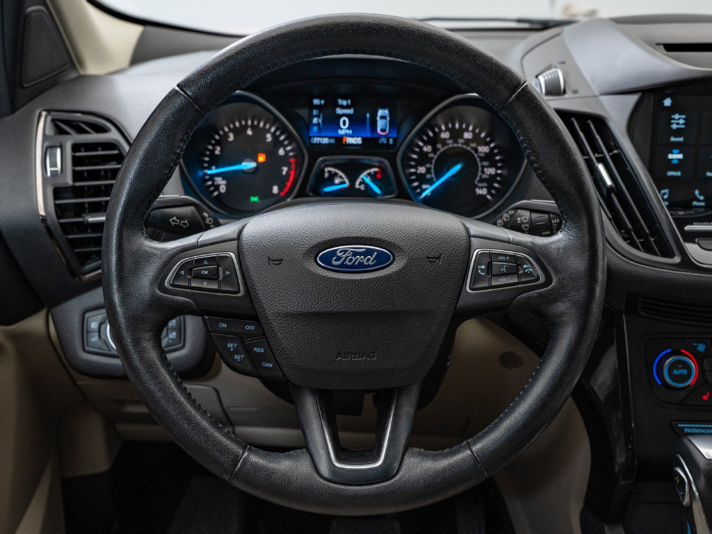Used 2018 Ford Escape Titanium FWD image 37
