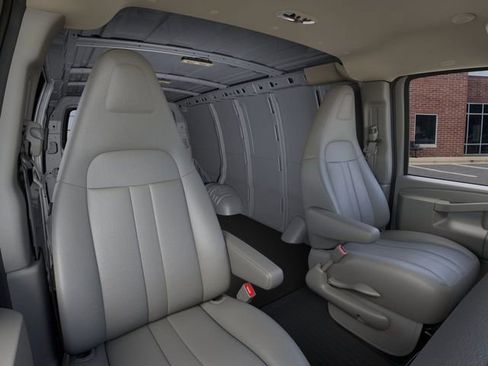 New 2025 GMC Savana 2500 w/ Driver Convenience Package RWD image 16