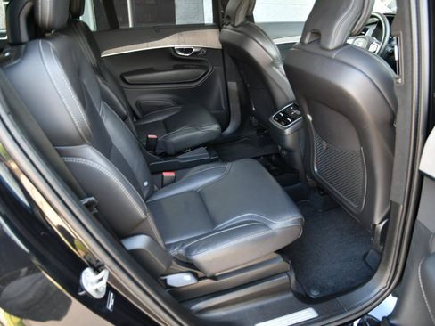 Used 2025 Volvo XC90 B6 Ultra w/ Lounge Package AWD/4WD image 32