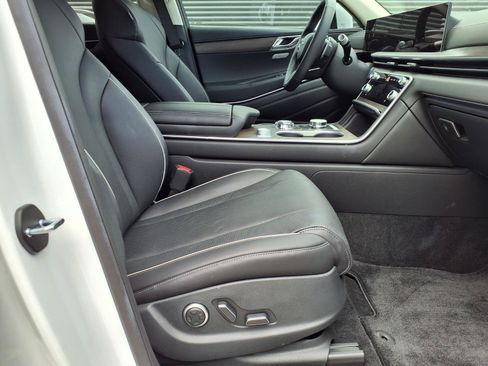 Certified 2026 Genesis GV80 2.5T Advanced AWD/4WD image 11