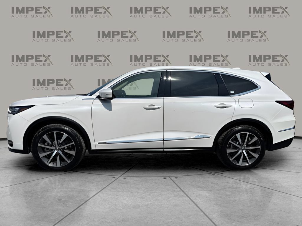 Used 2026 Acura MDX w/ Technology Package FWD image 2