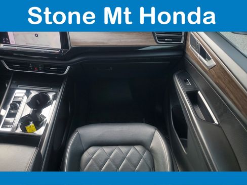 Used 2024 Volkswagen Atlas SEL Premium R-Line AWD/4WD image 19