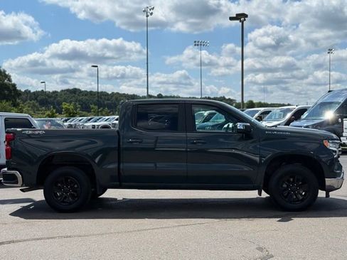 Used 2025 Chevrolet Silverado 1500 LT image 36
