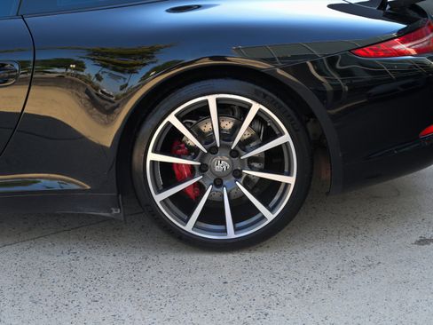Used 2013 Porsche 911 Carrera S image 10