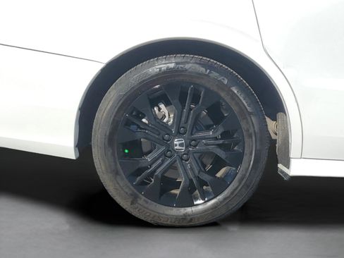 Certified 2025 Honda Odyssey Sport-L image 32