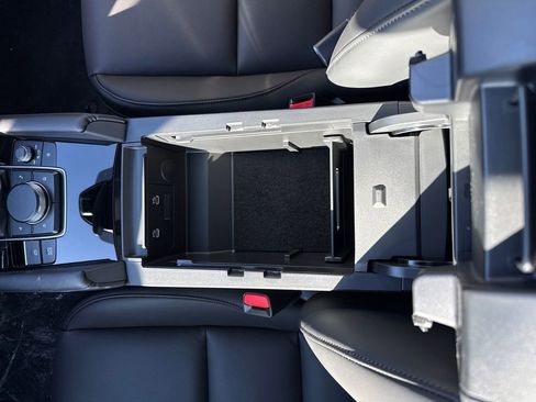 New 2026 MAZDA MAZDA3 Hatchback w/Premium Plus Pkg image 26