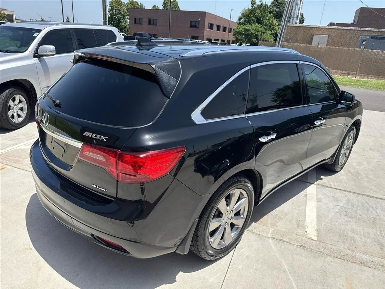 Used 2016 Acura MDX SH-AWD image 10