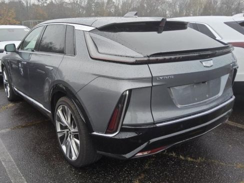 Used 2023 Cadillac Lyriq 2WD image 6