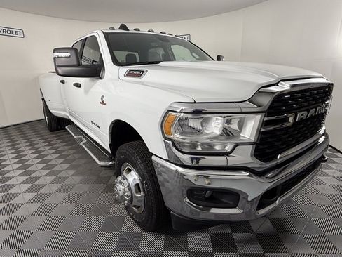Used 2024 RAM 3500 Big Horn image 8