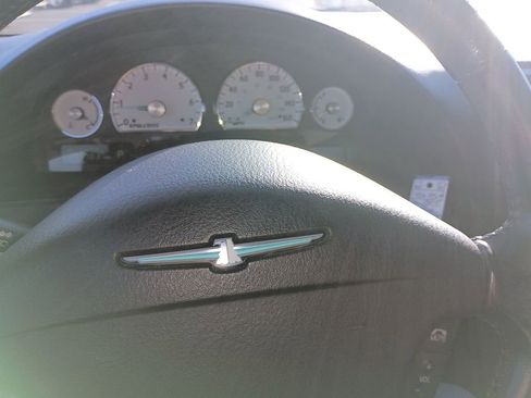 Used 2004 Ford Thunderbird image 21
