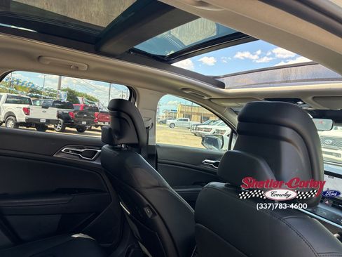 Used 2024 Kia Sportage SX image 16