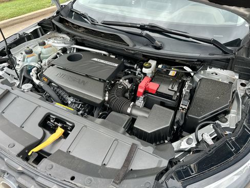 Used 2023 Nissan Rogue SV AWD/4WD image 25