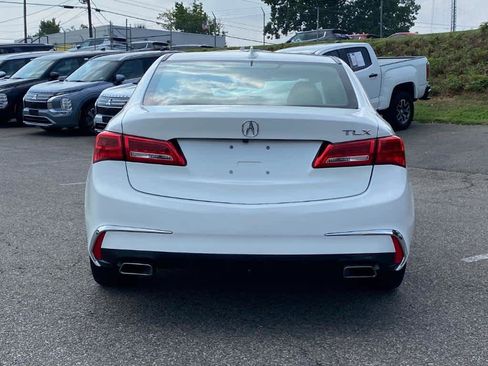 Used 2018 Acura TLX image 4